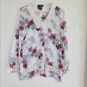 ABOUT A GIRL Boho Floral Tunic Blouse, Sheer Sz. M